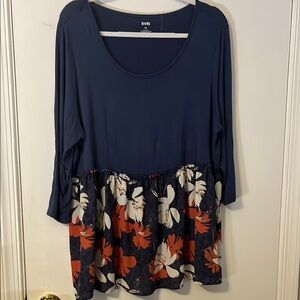 Women's Navy and Floral Top